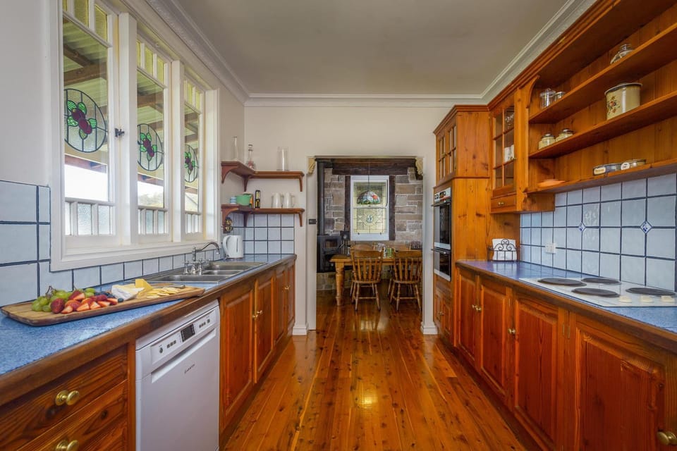 Bimbadeen Mountain Retreat House in Mount View