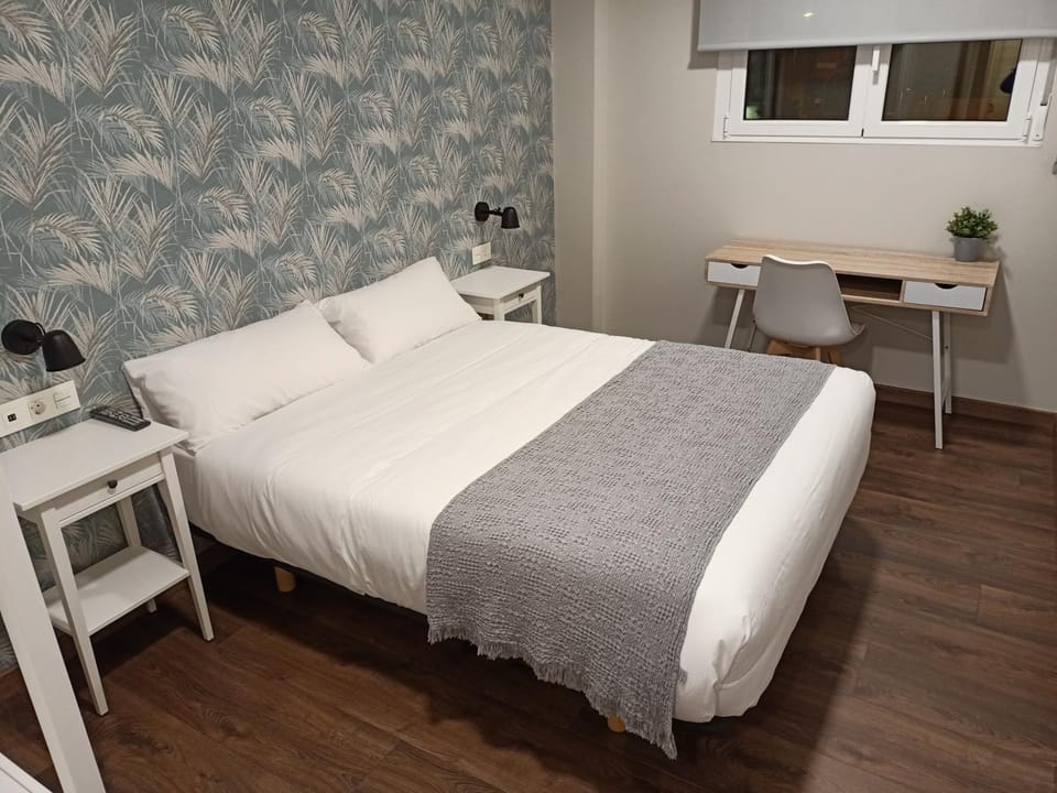 Bed, Photo of the whole room