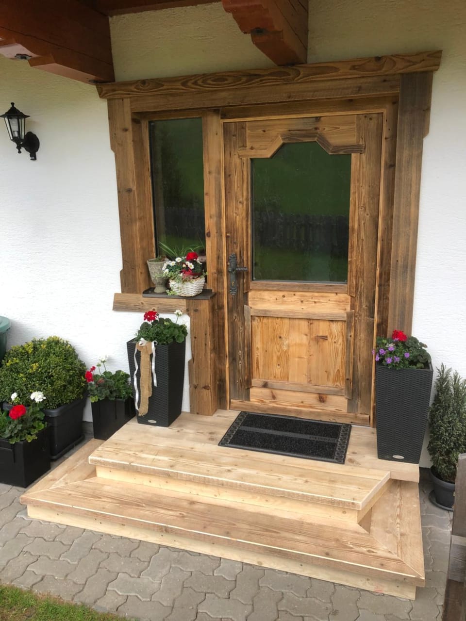 Facade/entrance
