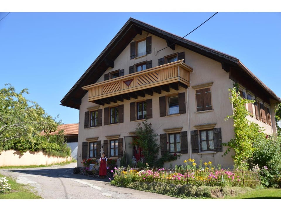 Property building, Garden view