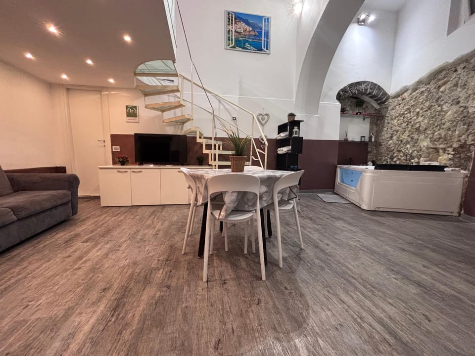 Salerno Mare e Luci Deluxe Apartment in Salerno