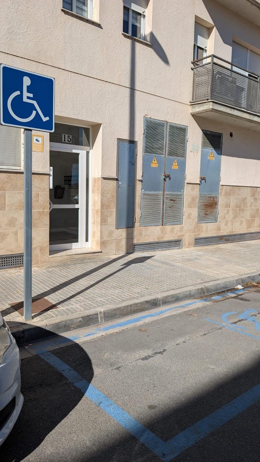 Property building, Facility for disabled guests, acessibility