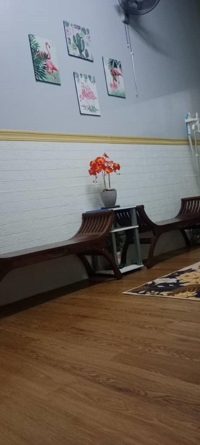 NY TROPICAL BACKPACKERS Hostel in Johor