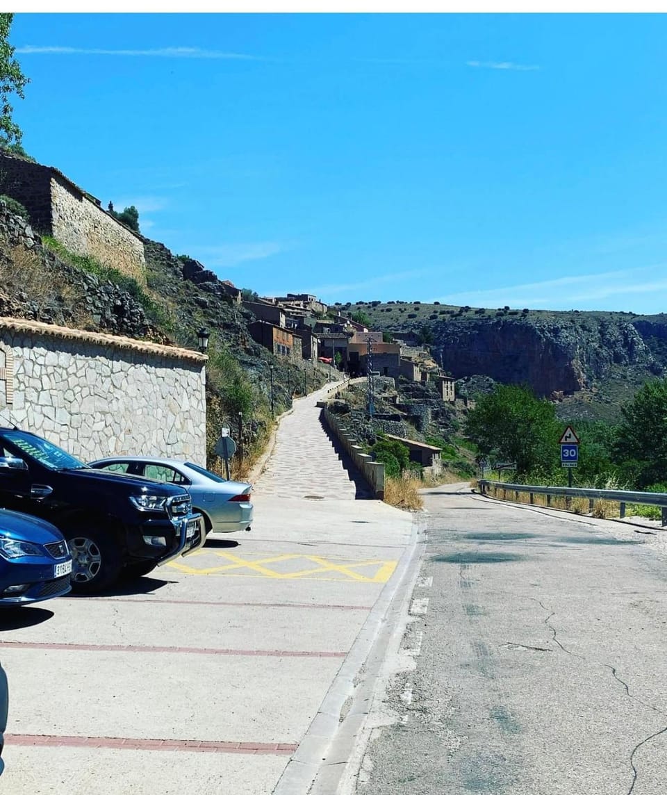 Neighbourhood, Natural landscape, Parking
