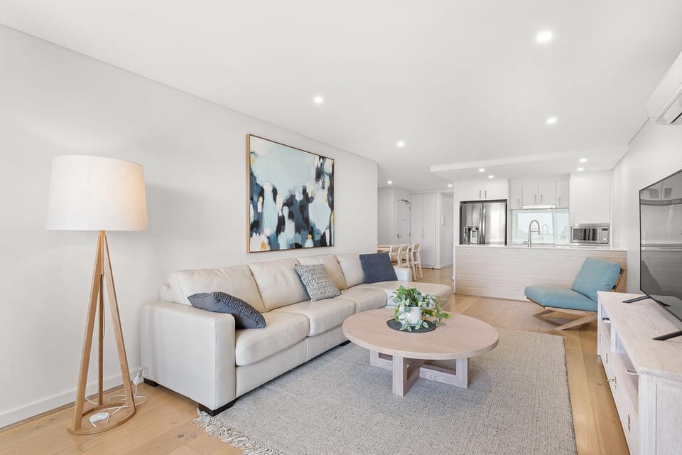 The Shoal Apartments Unit 306 6 Bullecourt Apartment in Shoal Bay