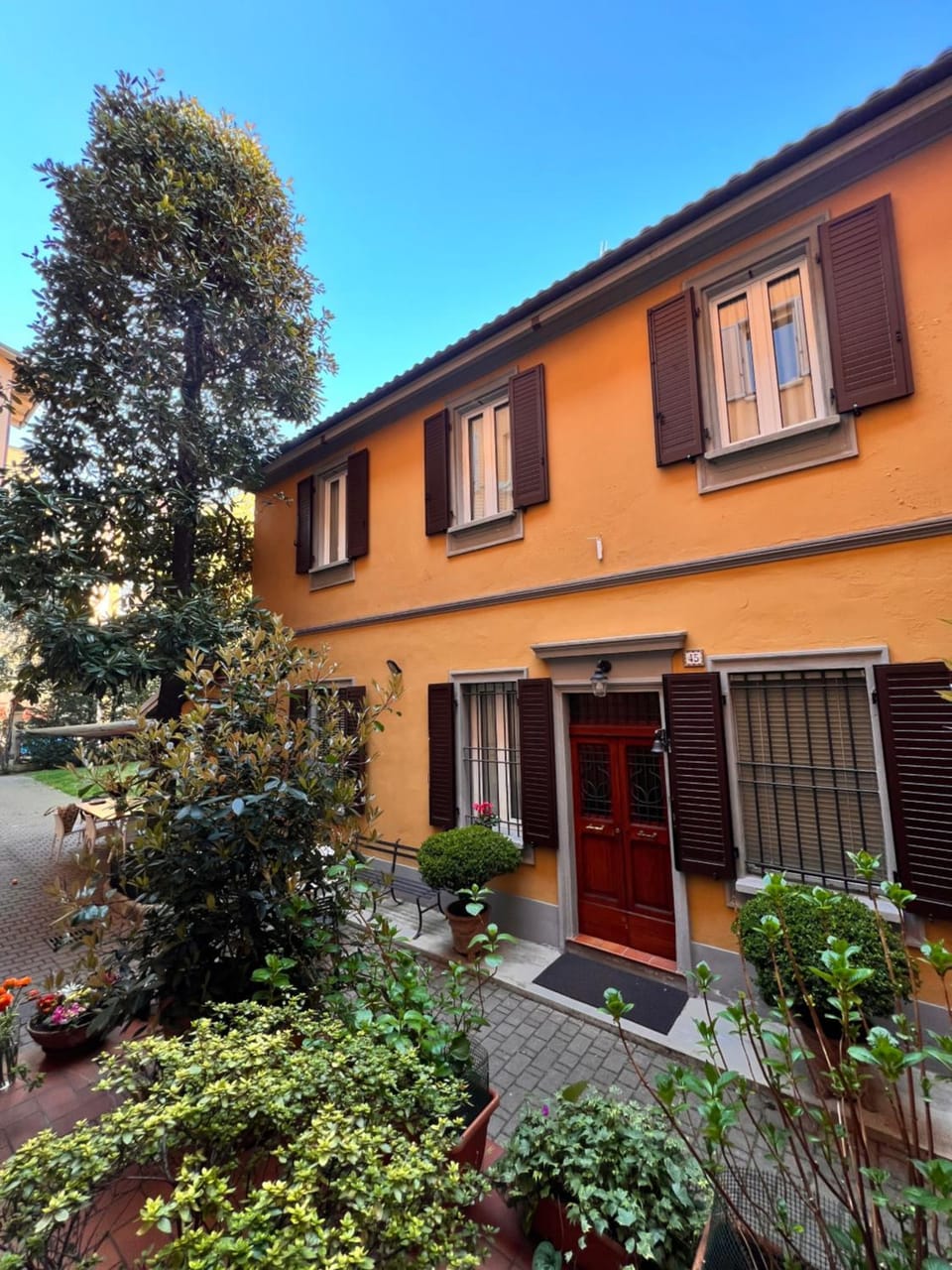 Property building, Facade/entrance