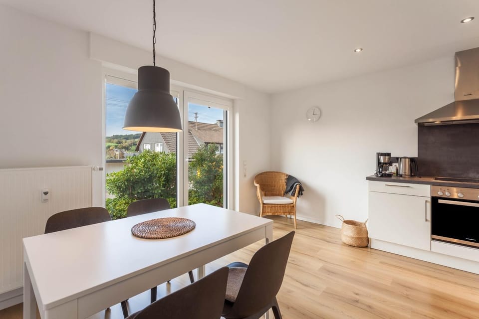Property building, Kitchen or kitchenette, Living room