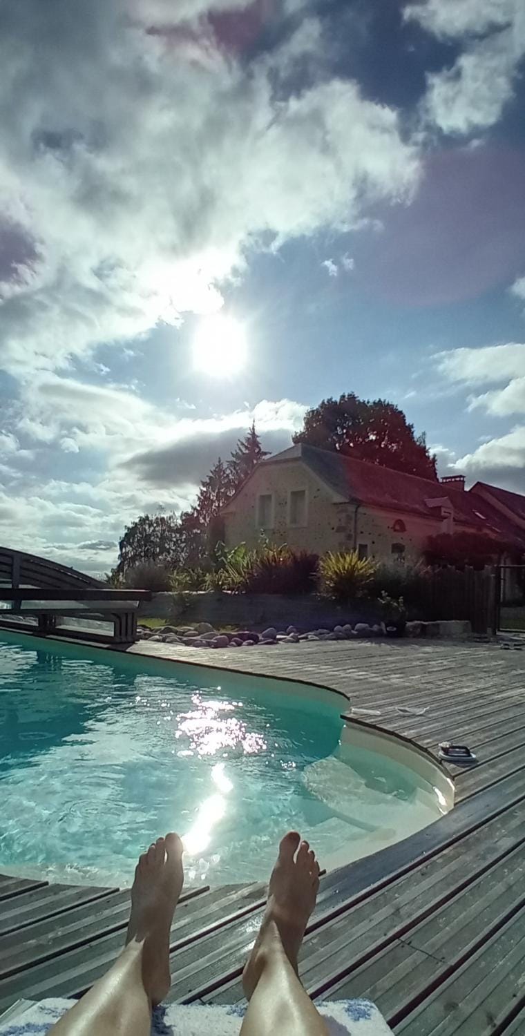 Swimming pool