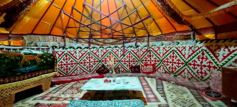 Юрта Qyran Luxury tent in Almaty Region, Kazakhstan
