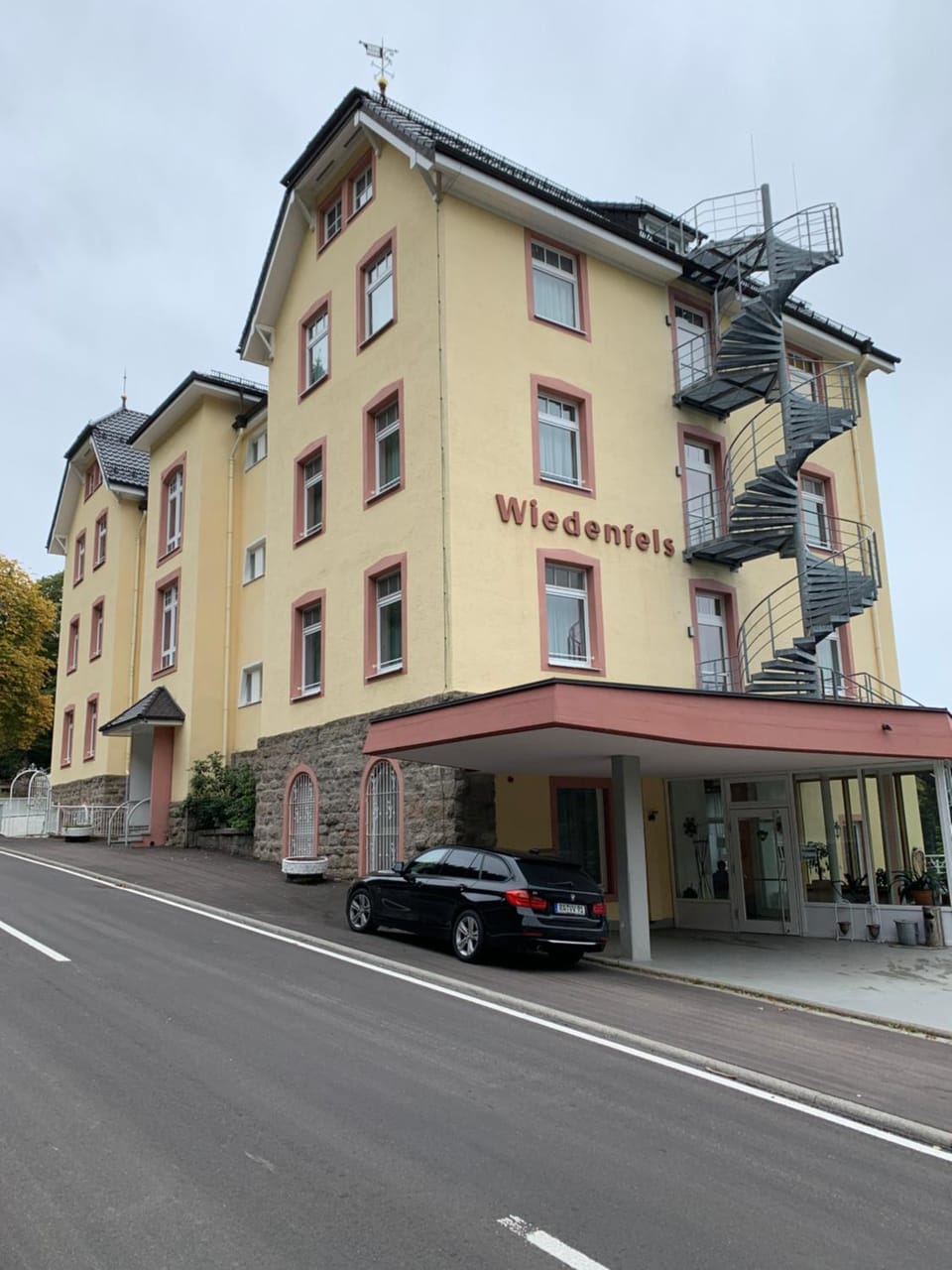 Property building, Facade/entrance
