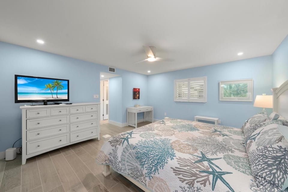 Island Beach Club #330B House in Sanibel Island