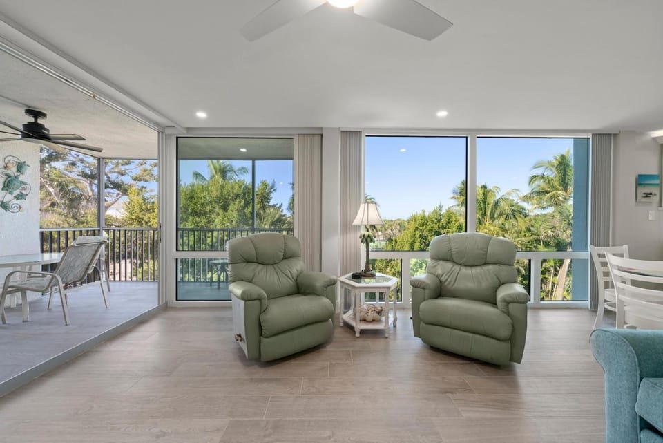 Island Beach Club #330B House in Sanibel Island
