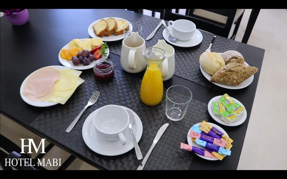Breakfast, Continental breakfast