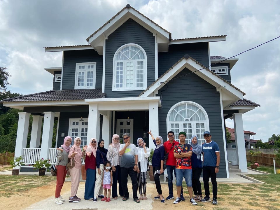 Property building, Family