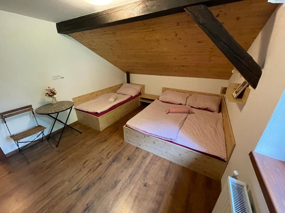 VLADIMÍR, rekreační středisko Farm Stay in Czechia