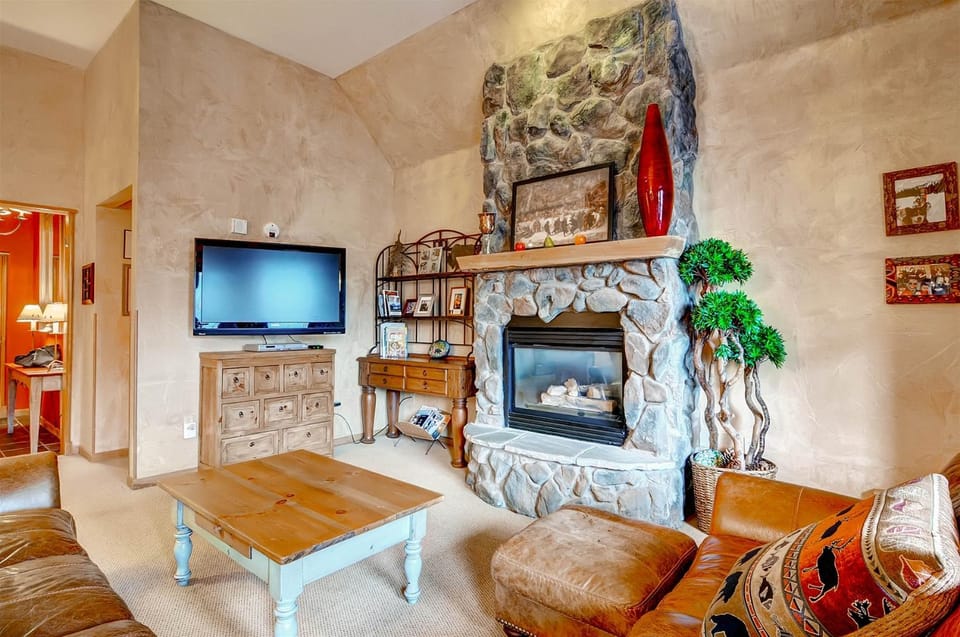 Black Bear Lodge 3 Bedroom Condo In River Run Village Apartment in Keystone