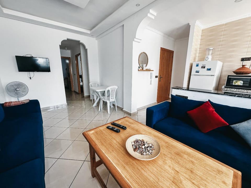 Enjoy Your Vacation Here, 1 min to The Beach, Only for families !! Apartment in Tangier-Tétouan-Al Hoceima