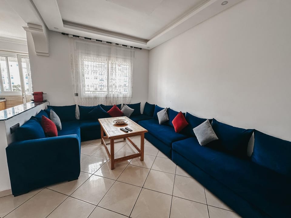 Enjoy Your Vacation Here, 1 min to The Beach, Only for families !! Apartment in Tangier-Tétouan-Al Hoceima