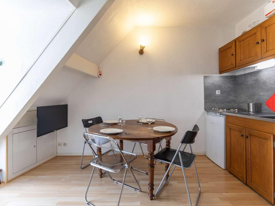 Appartement T2 à Cauterets, proche télécabine avec parking et local ski Cabin in Cauterets