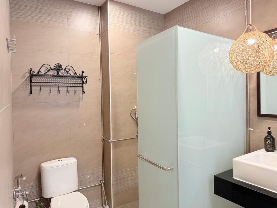 Ocean 19 Shamrock Beachfront Villa with BBQ Villa in Tanjung Bungah