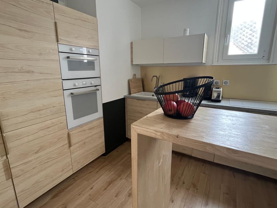 Appartement charme avec terrasse Apartment in Hauts-de-France