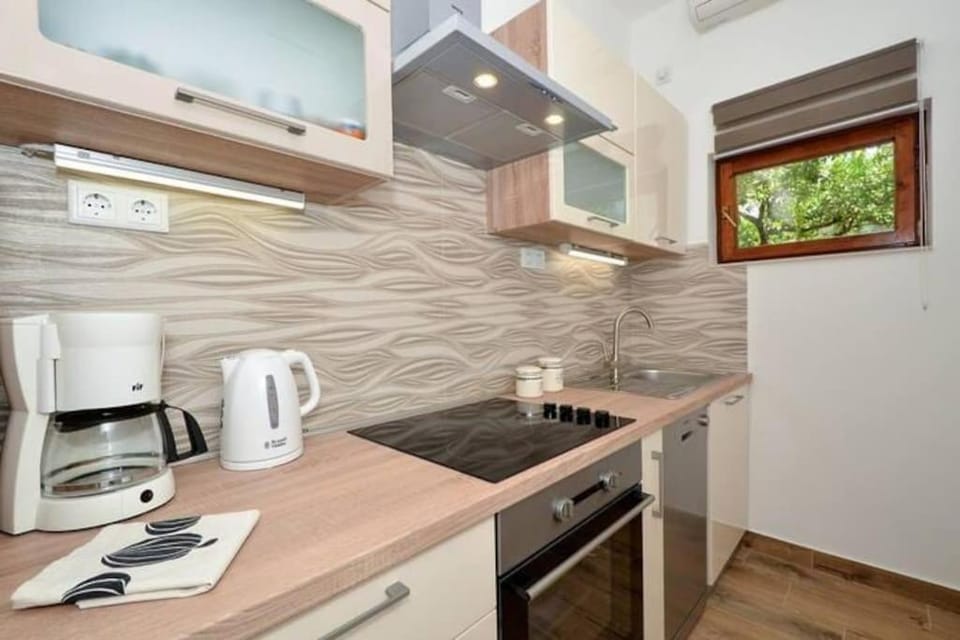 Tudija apartments Apartment in Okrug Gornji