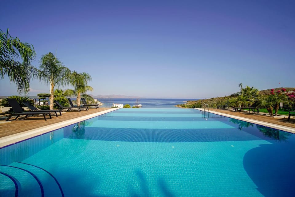 Pool view, Sea view, Swimming pool