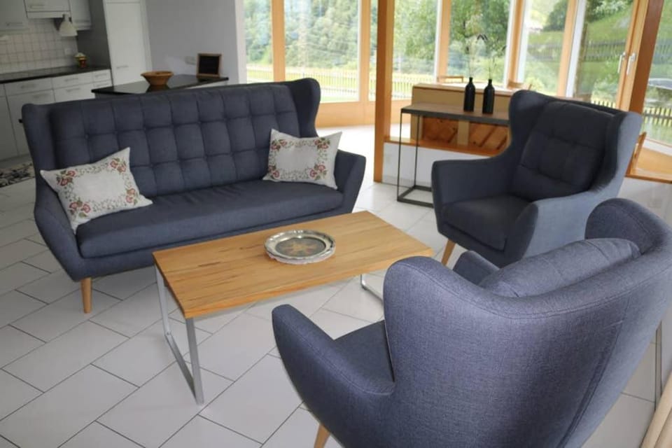 Ferienwohnung für 5 Personen in Cumpadials, inmitten der Surselva Apartment in Canton of Grisons