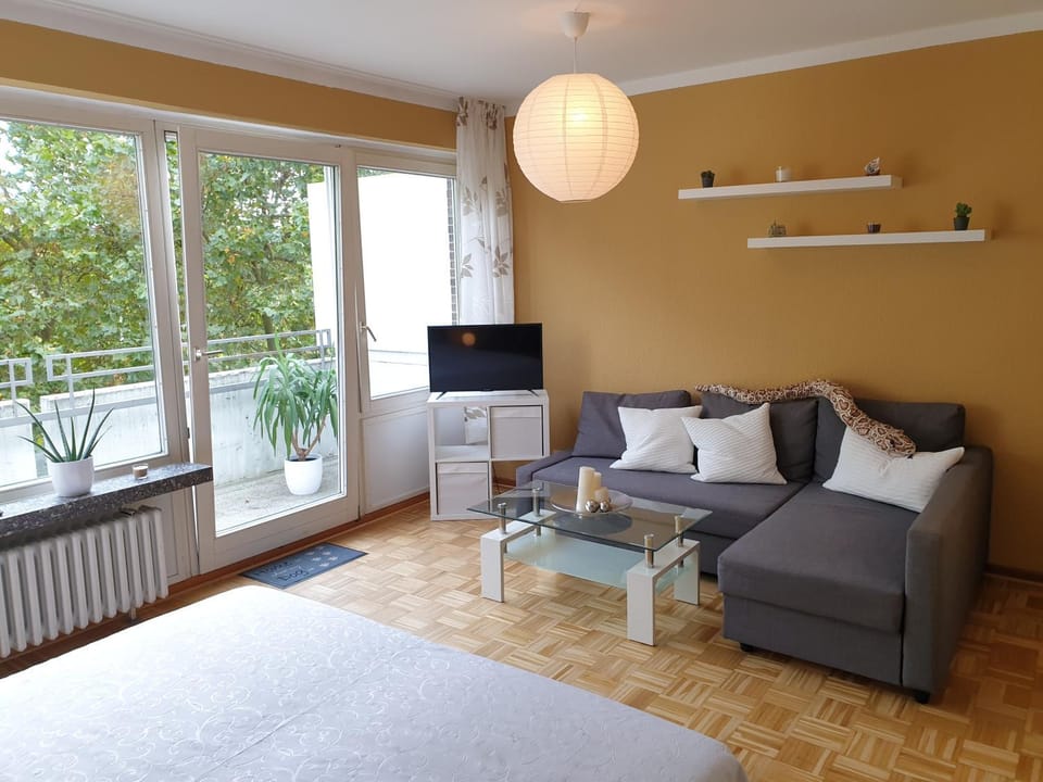 TV and multimedia, Photo of the whole room, Seating area