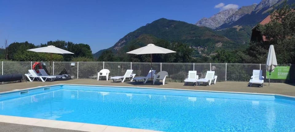 Cosy du Birdie Logement 4 pers avec piscine Apartment in Doussard