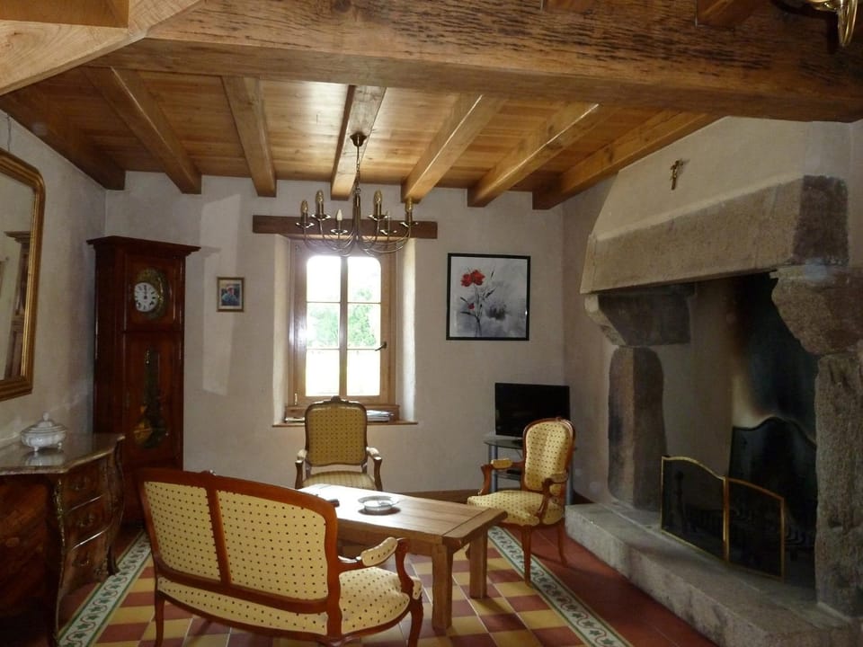 Gîte de Kerlouérien Botsorhel House in Finistere