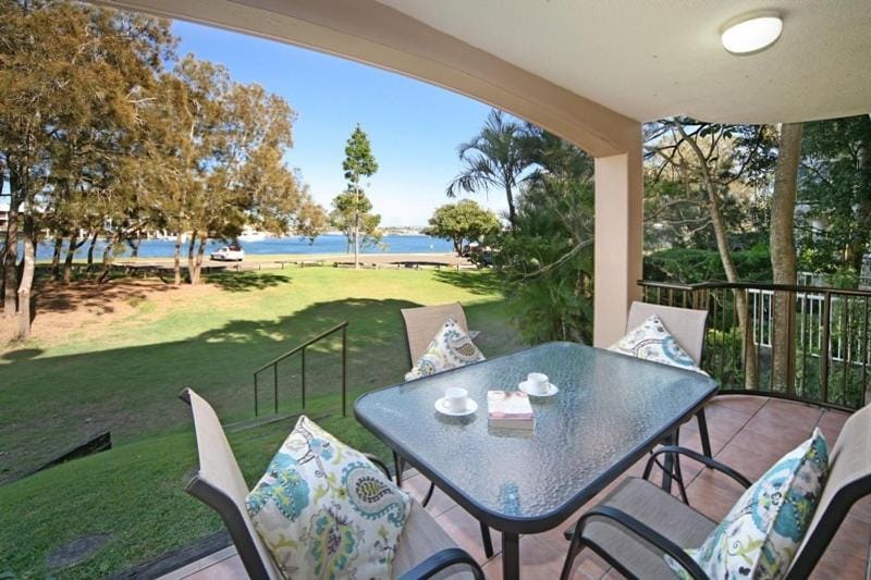 Balcony/Terrace, River view