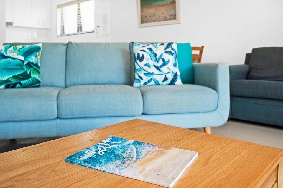 Lahaina Apartments Apartment in Sunshine Coast