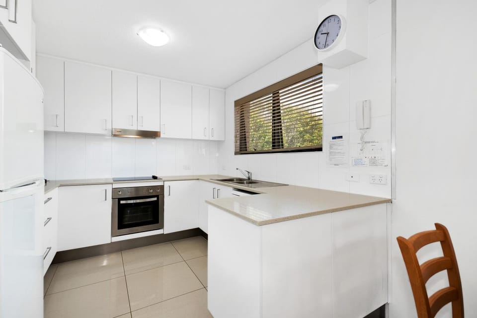 Lahaina Apartments Apartment in Sunshine Coast