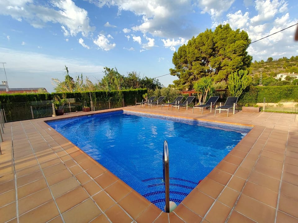 Villa Celi: Sea- & Mountain view, peaceful & comfortable. Villa in Marina Alta