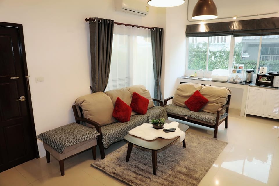 close Maya nimman 5bedroom villa Villa in Thailand