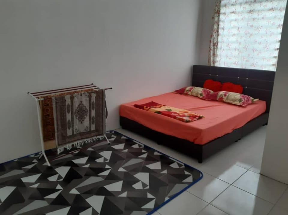 Cik Kerinting Homestay House in Kedah