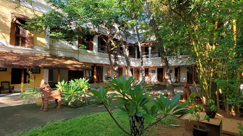Property building, Facade/entrance, Garden view