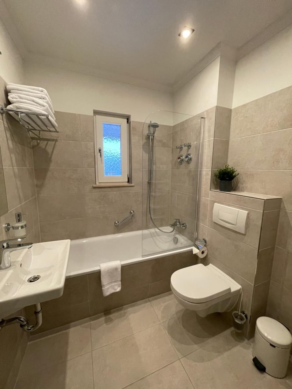 SUITE EISENACH direkt am Bahnhof Apartment in Eisenach