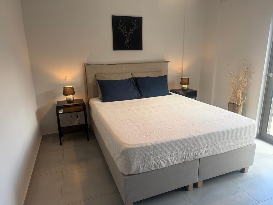 Zonapartments B sea view- city center Apartment in Chania