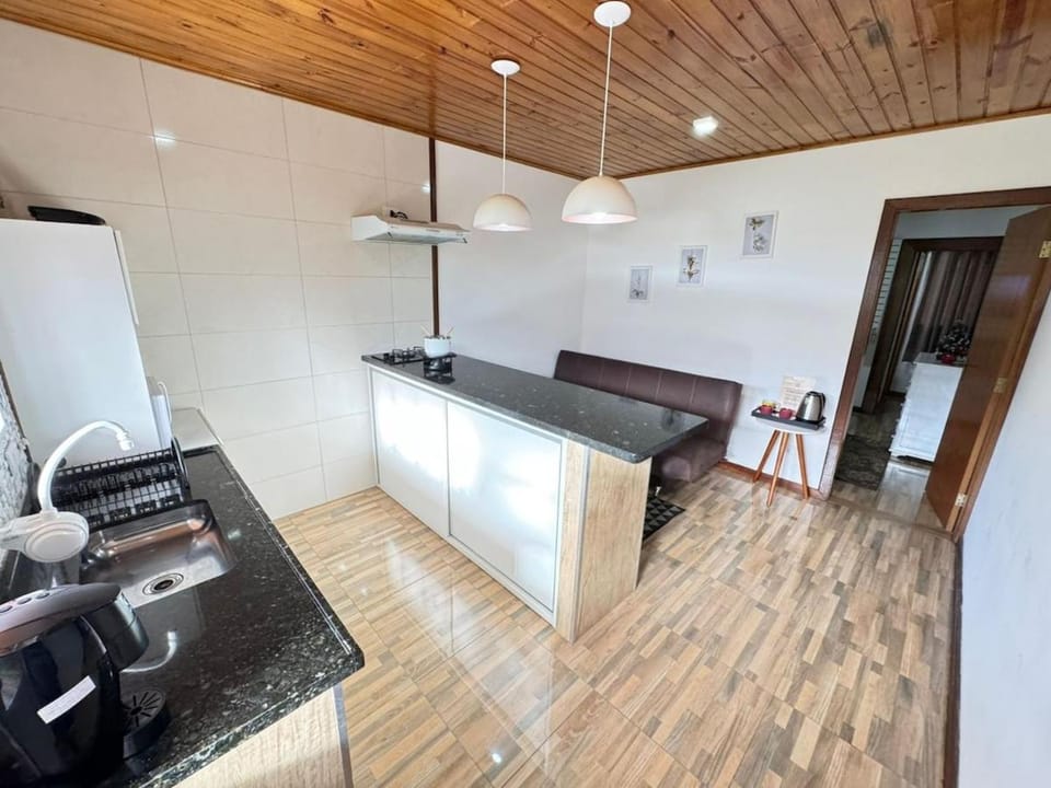 Apartamento Nuvem 15 min centrinho by HospedaHost Apartment in Campos do Jordão