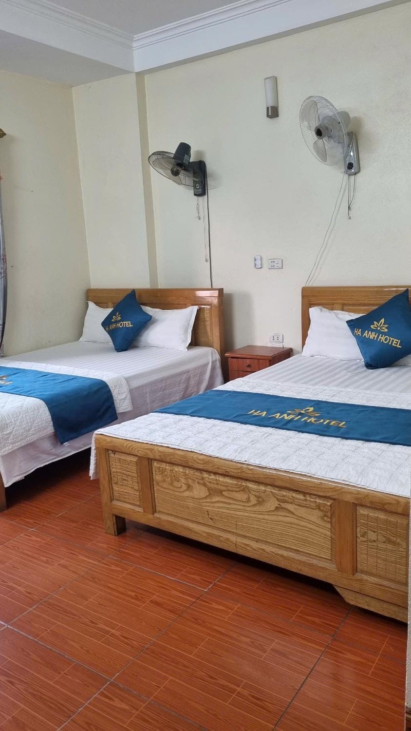 Nhà nghỉ hà anh 2 nội bài Hotel in Laos