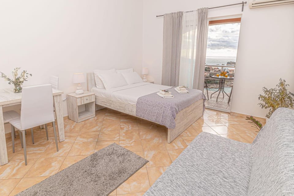 Open Sky Apartments Bed and Breakfast in Ulcinj Municipality