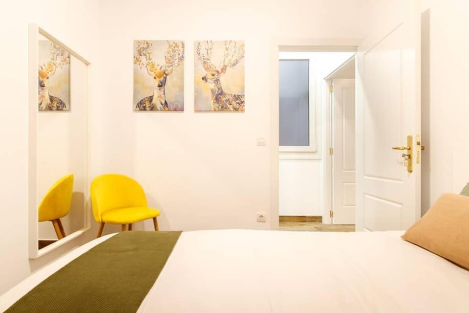 Bed, Bedroom