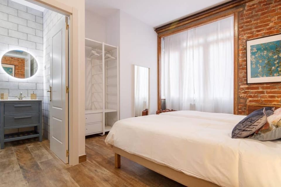 Bed, Bathroom, Bedroom