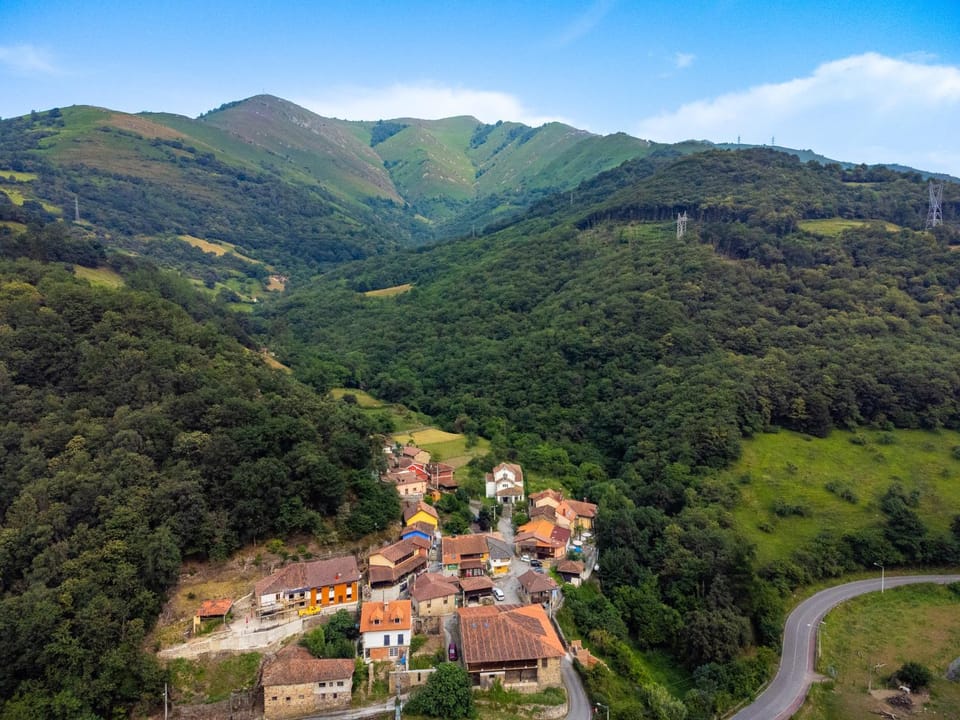 Bird's eye view, Mountain view, Mountain view