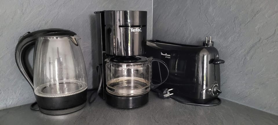 Coffee/tea facilities, Breakfast, toaster
