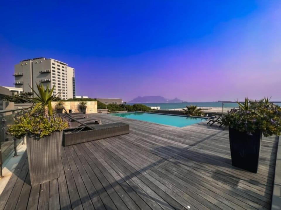 Mountain view, Swimming pool