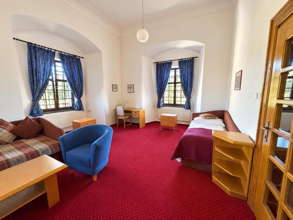 Bed, Living room, Photo of the whole room, Area and facilities