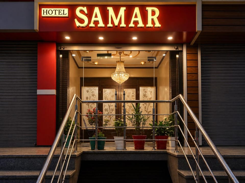 Facade/entrance